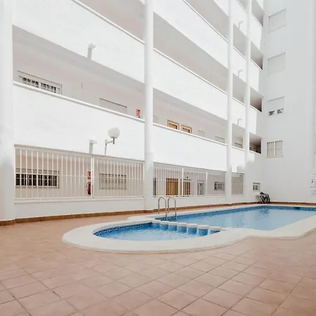 Apartament Con Piscina Centrico