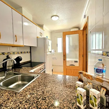 Apartament Con Piscina Centrico *