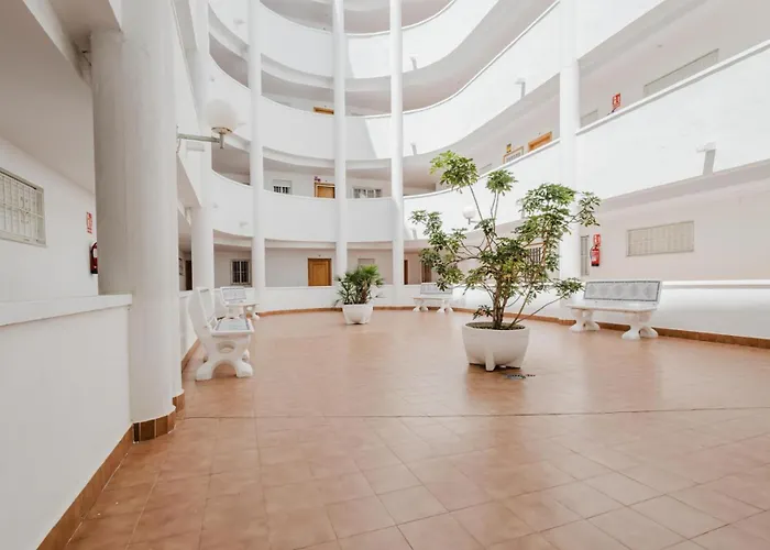 Con Piscina Centrico شقة تورّيفيِخا